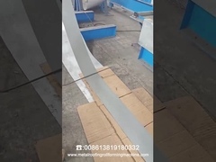 Rolo do suporte do painel solar que forma a máquina para o quadro solar