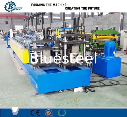 parafuso prisioneiro do drywall e rolo da trilha que forma a máquina