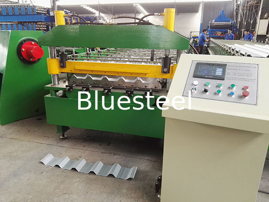 0.3-0.8mm Espessura Máquina de moldagem de rolos de telhado de metal 8-15m/min Velocidade de moldagem ±2mm Tolerância de corte