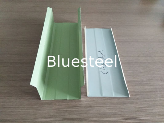 parafuso prisioneiro do drywall e rolo da trilha que forma a máquina