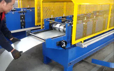 8.5m*1.2m*1.5m Ridge Cap Forming Machine ±2mm que corta a tolerância